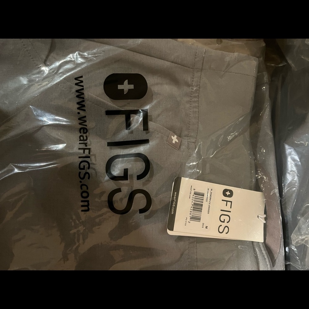 Women’s Zamora jogger dark space grey tags